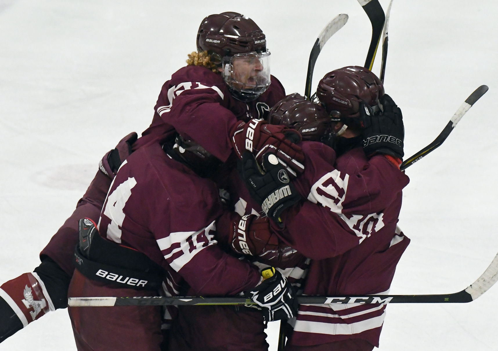Auburn Skaneateles Hockey 12.JPG